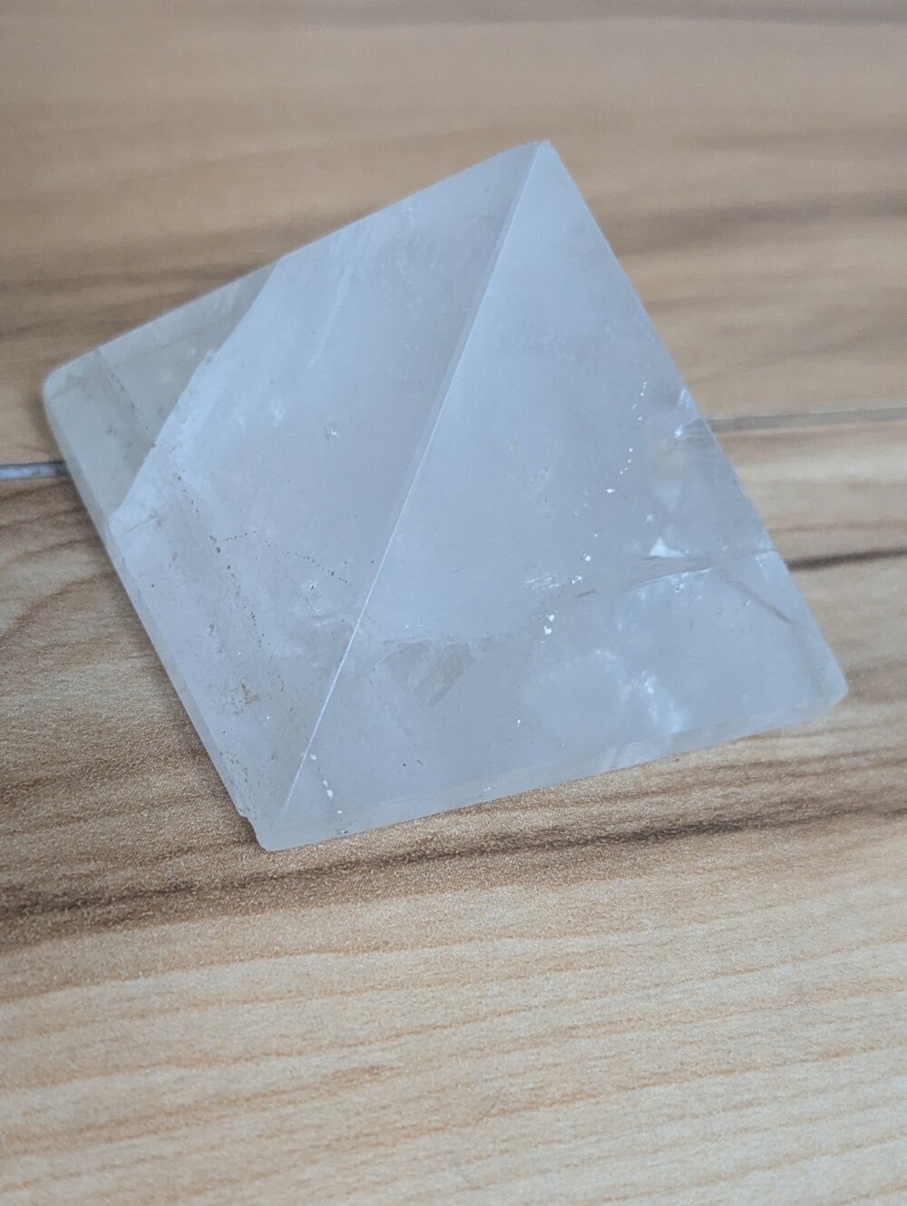 Clear Quartz Crystal Carved Pyramid With Rainbows Crown Chakra Healing Grid